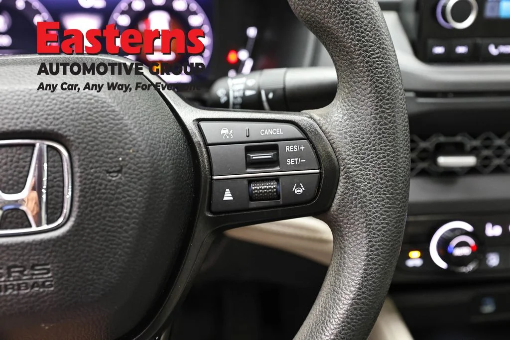 Used 2023 Red Honda EX image 16