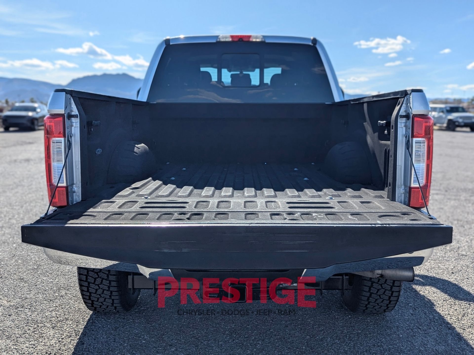 Used 2017 Silver Ford Lariat image 9