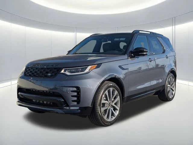2026 Land Rover Discovery P300 Dynamic SE's photo