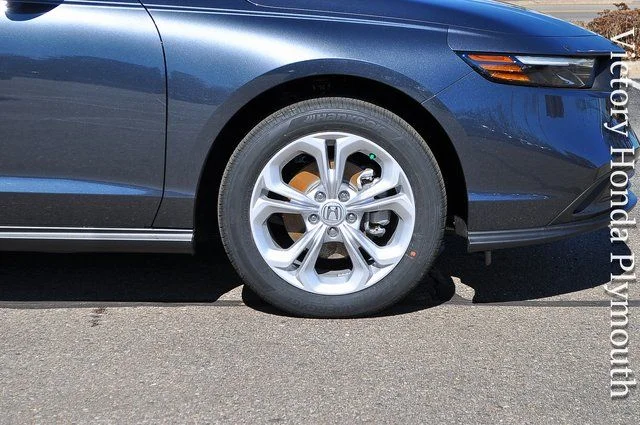 New 2026 Meteorite Gray Metallic Honda LX image 5