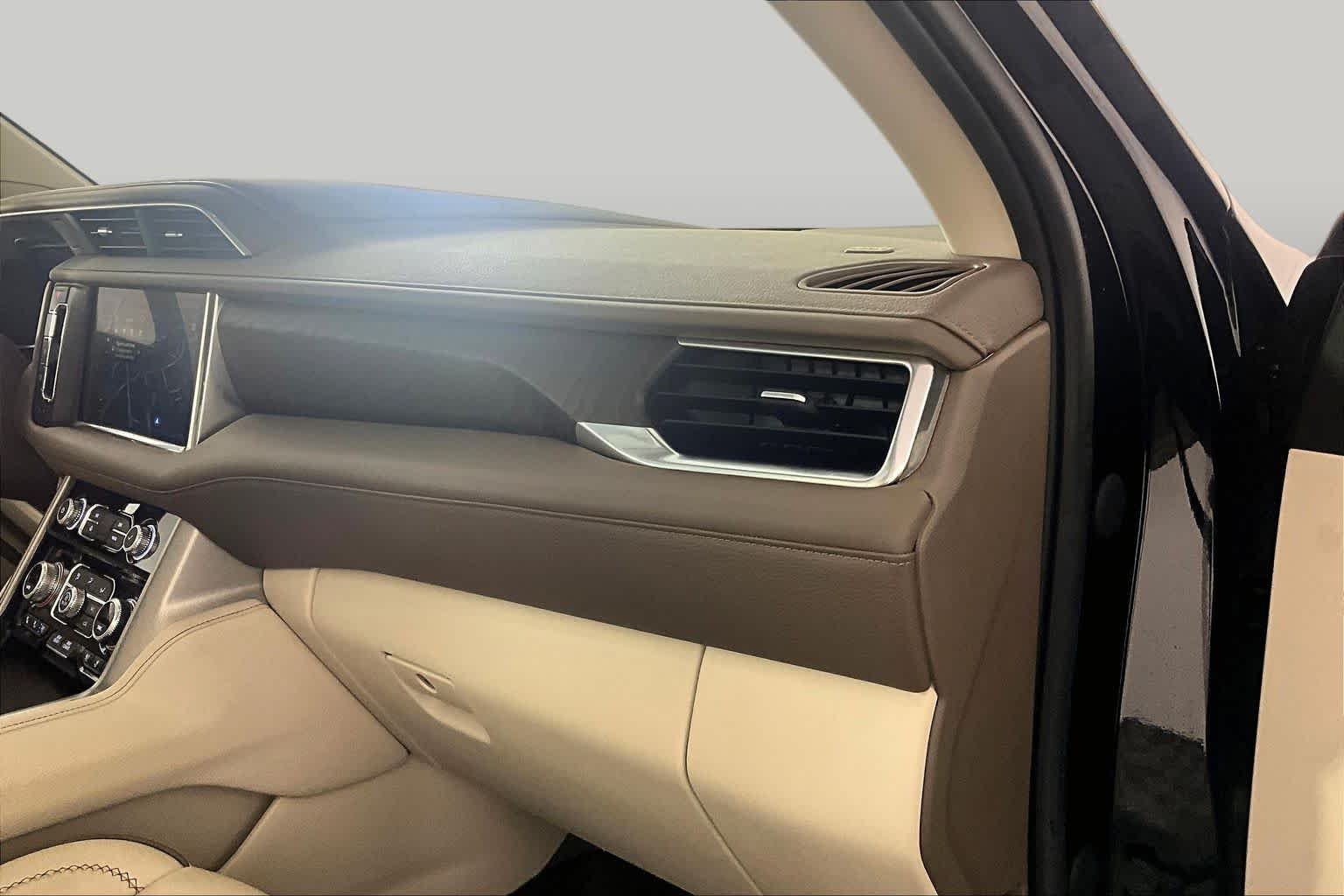 Used 2022 ONYX BLACK GMC Denali image 18