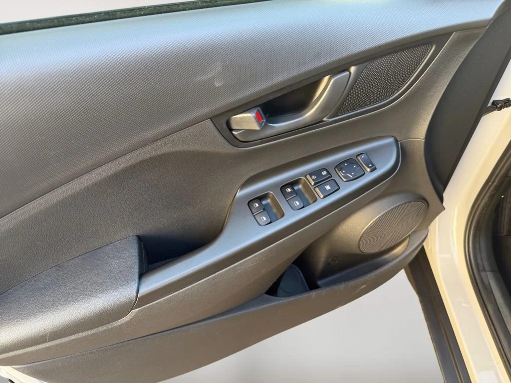 Certified Used 2022 Silver Hyundai SEL image 10