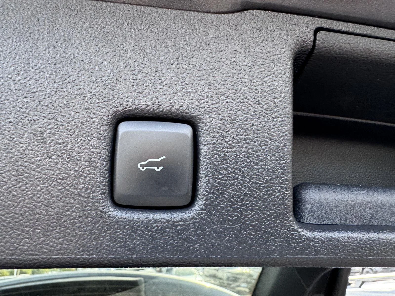 Used 2023 Carbonized Gray Ford Active image 9