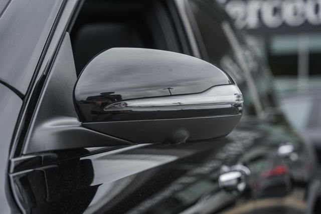 New 2026  Mercedes-Benz GLB 250 image 15