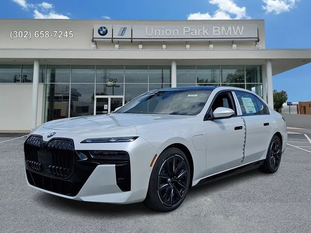 2026 BMW 7 Series 750e xDrive Sedan's photo