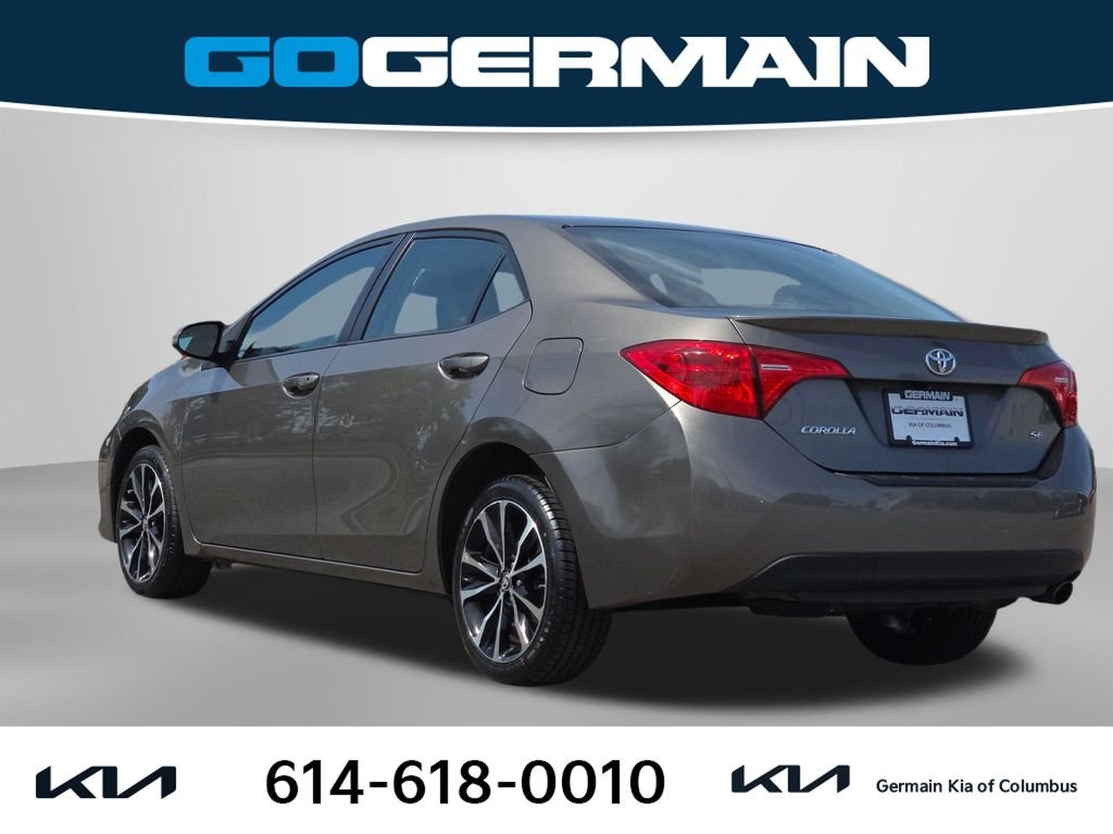 Used 2017  Toyota SE image 10