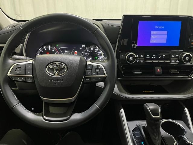 Used 2023 Beige Toyota XLE image 22