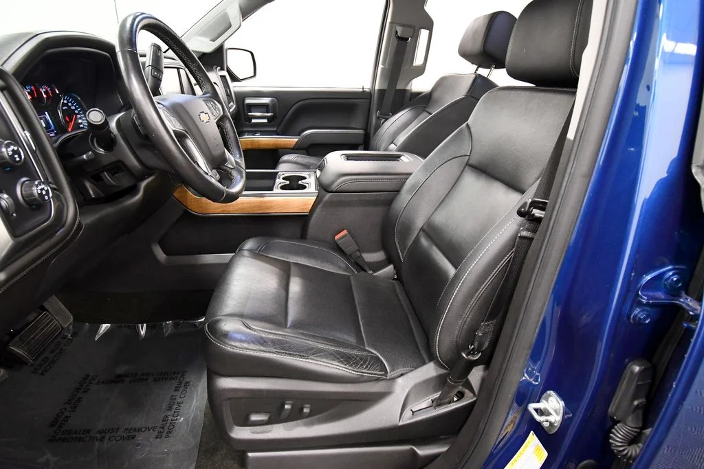 Used 2018 Blue Chevrolet LTZ image 14