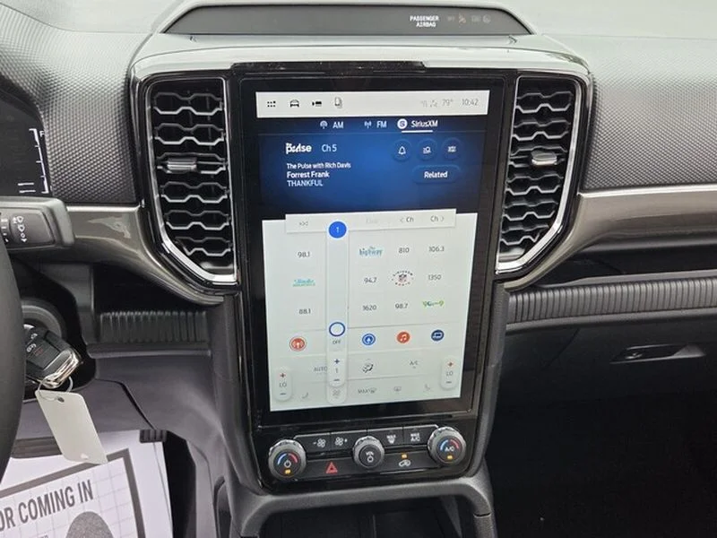 New 2026 Oxford White Ford XLT image 17