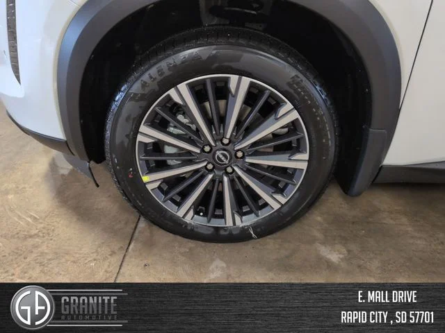 New 2026 Everest White Pearl TriCoat Nissan Platinum image 27