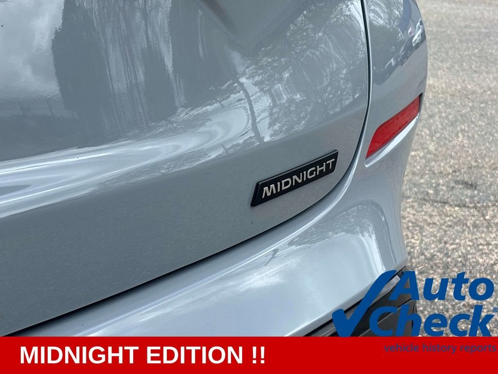 Used 2024 Gray Nissan SV image 9