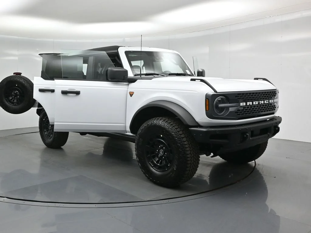 New 2026 White Ford Badlands image 28