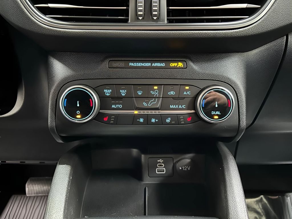 Used 2024 Silver Metallic Ford Active image 23