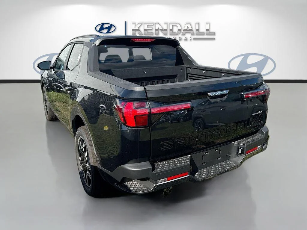 2025 Hyundai Santa Cruz Limited - Photo 4