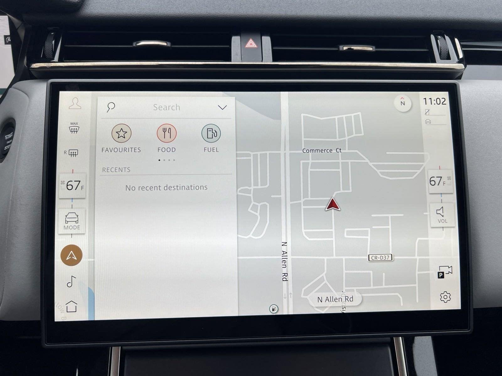 New 2025 Charente Grey Land Rover Dynamic SE image 15