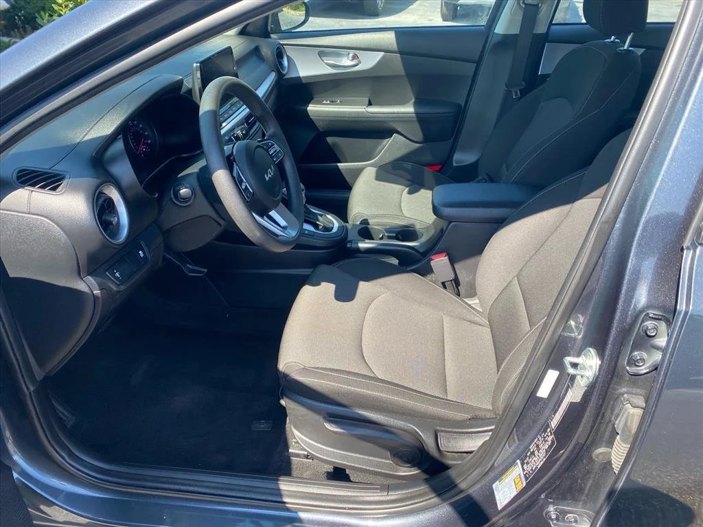 Certified Used 2023 Gravity Gray Kia LXS image 10
