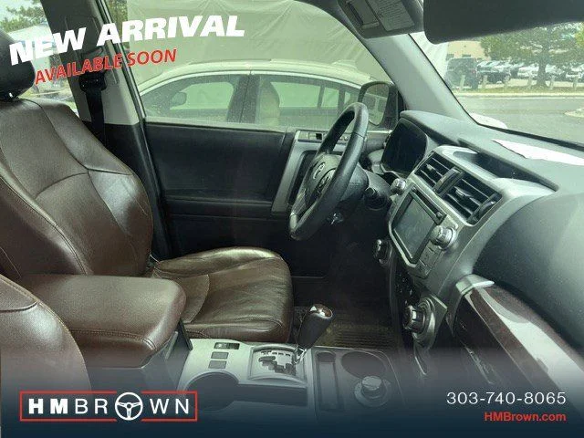 Used 2018 Classic Silver Metallic Toyota Limited image 5