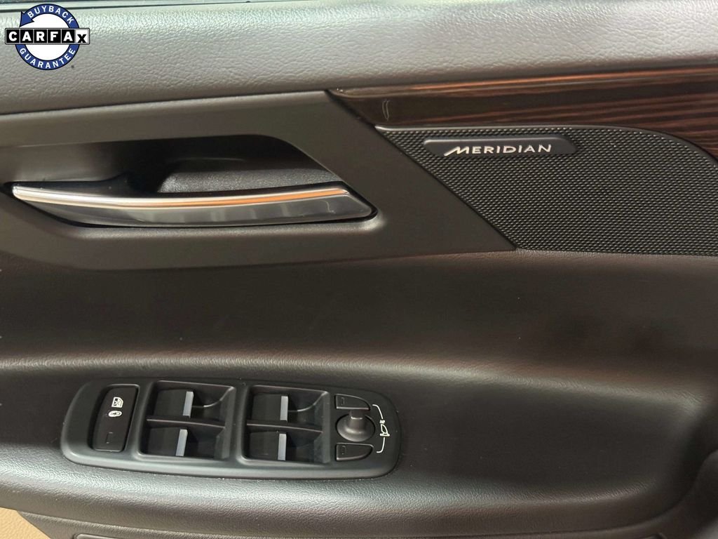 Used 2019  Jaguar 25t Prestige image 20