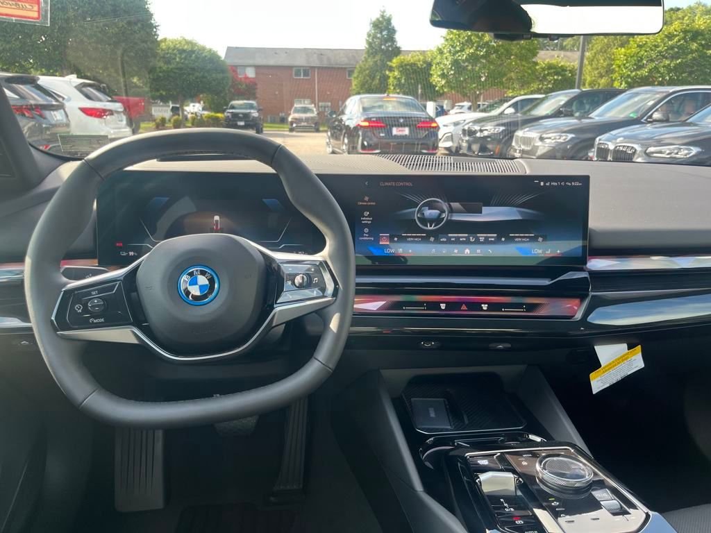 2025 BMW i5 40 - Photo 28