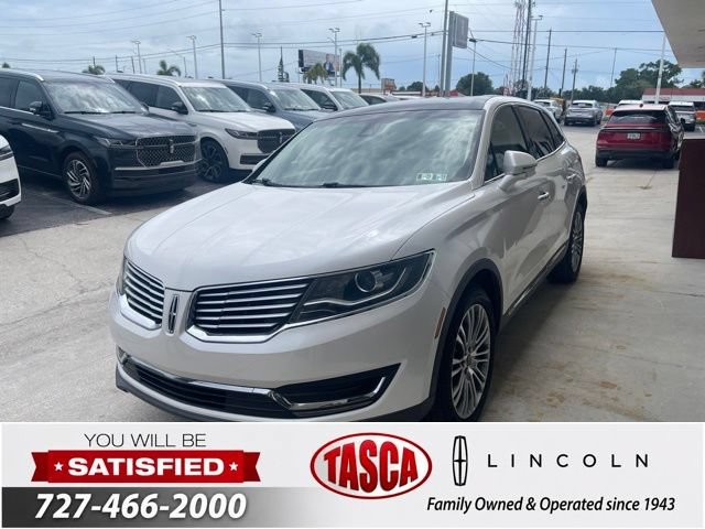 Used 2018 White Platinum Metallic Tri-coat Lincoln Reserve image 1