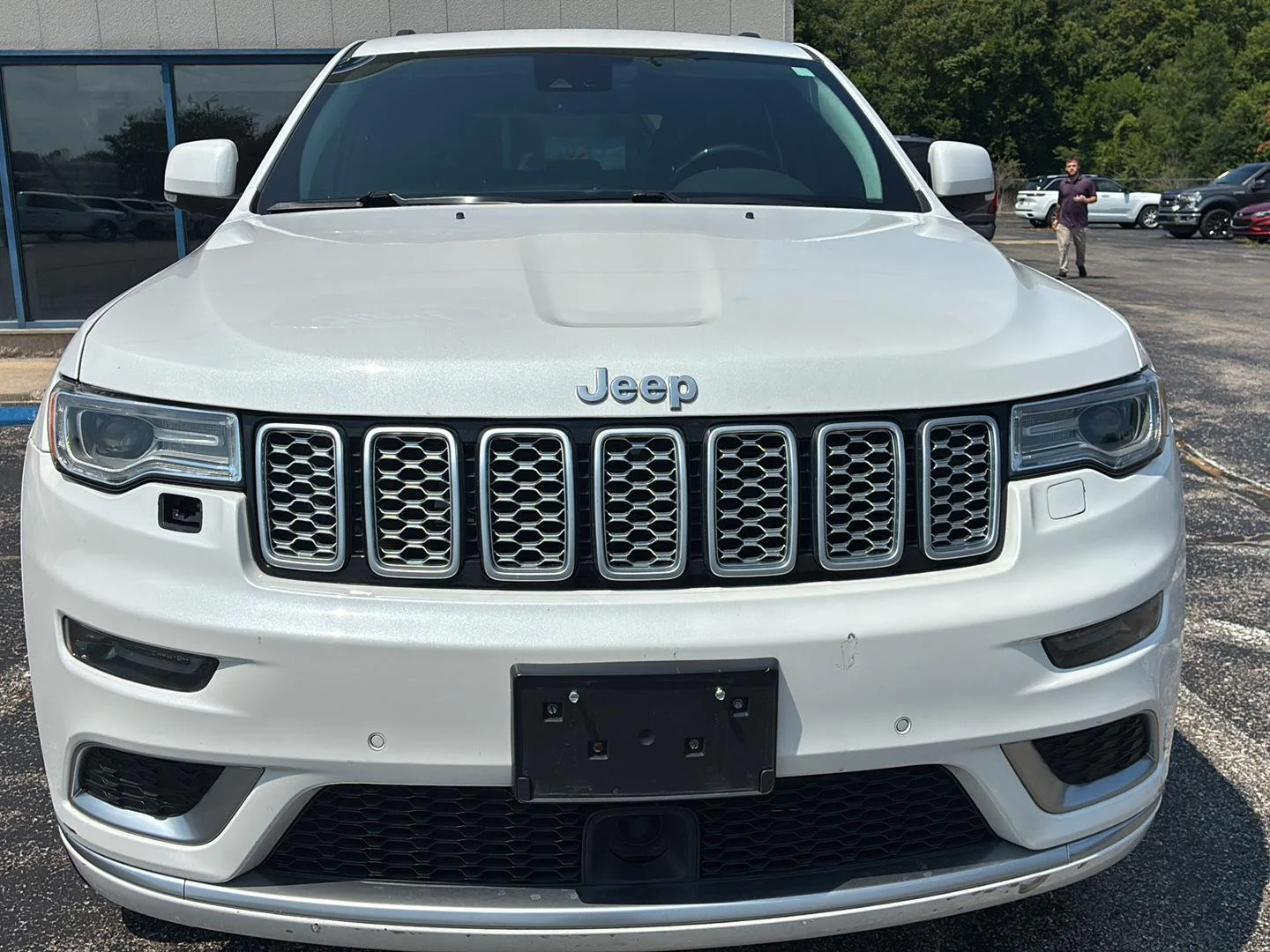 Used 2017 Bright White Clearcoat Jeep Summit image 12