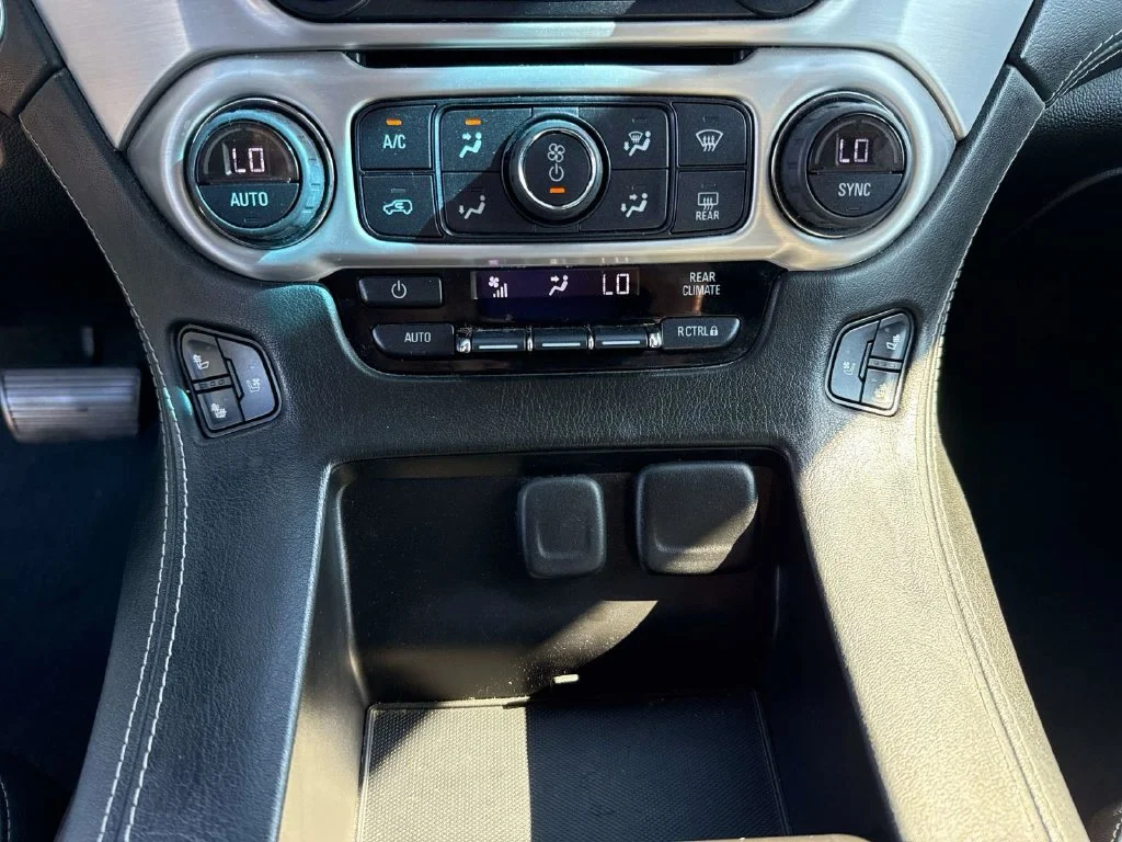 Used 2017 Black GMC SLT image 37