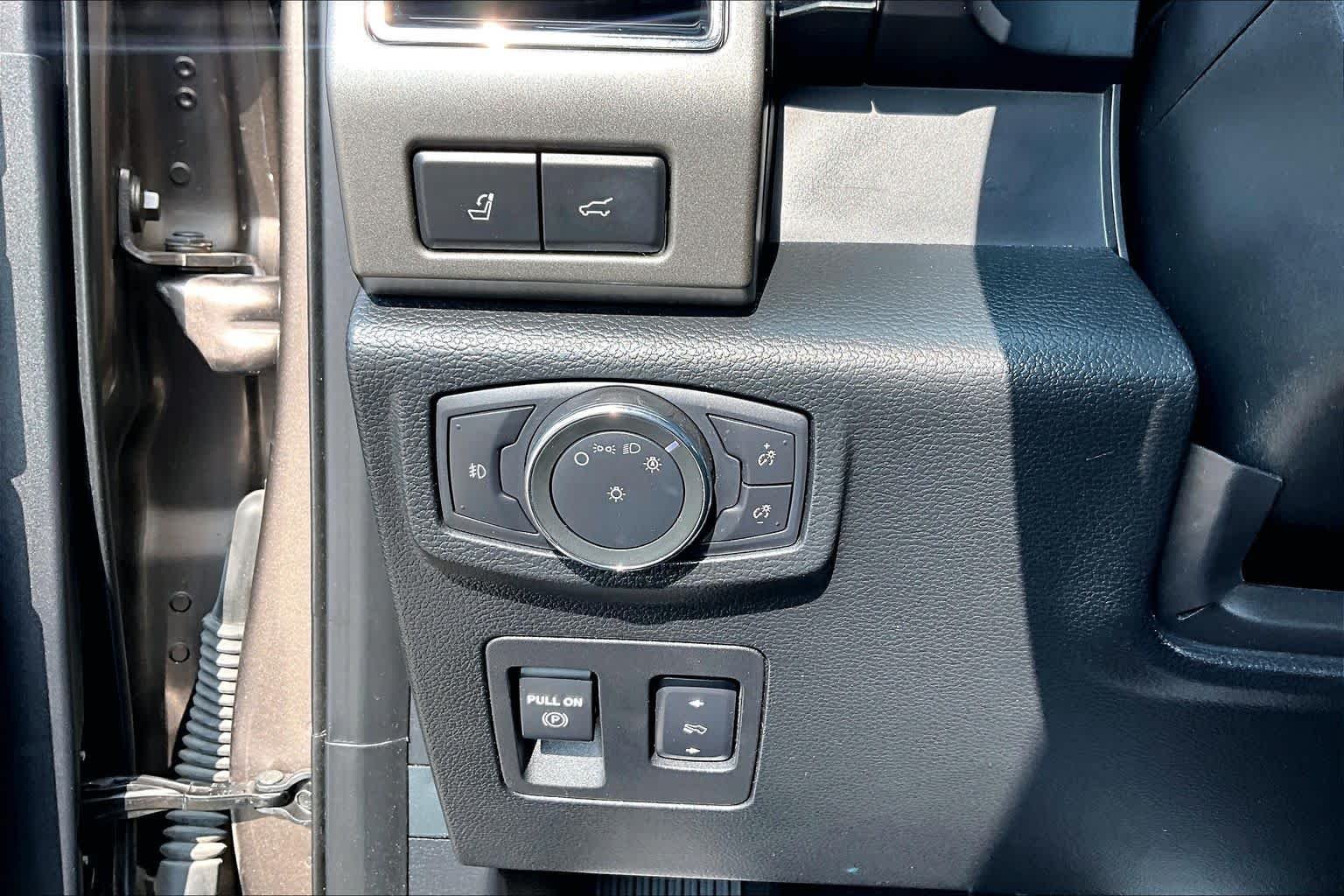 Used 2019 Stone Gray Metallic Ford XLT image 70