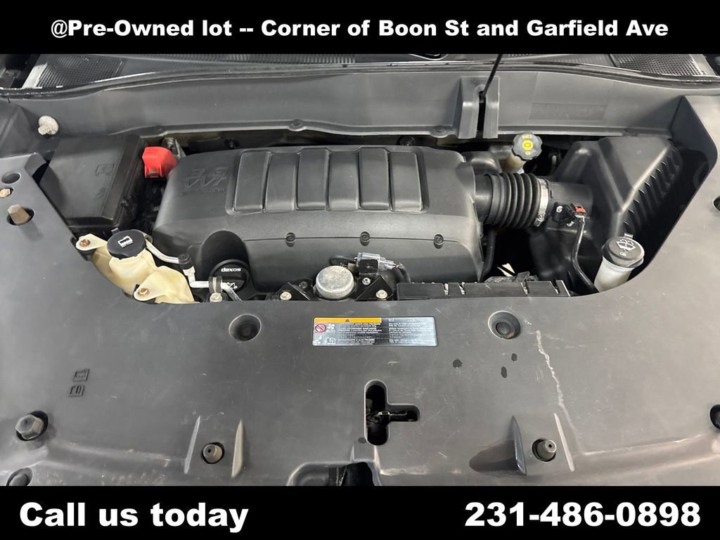 Used 2015 IRIDIUM METALLIC GMC SLE image 10