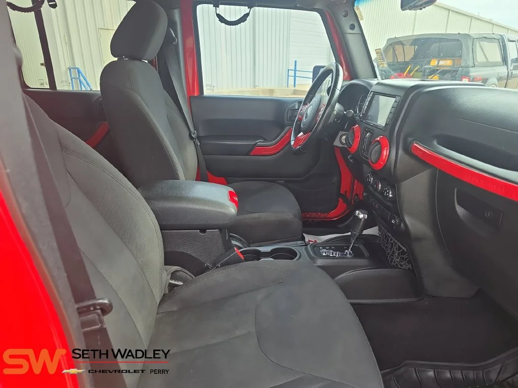 Used 2015 Red Jeep Sport image 10