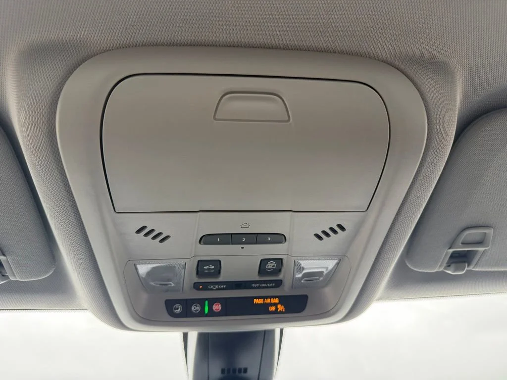New 2026 Summit White Chevrolet 3LT image 23