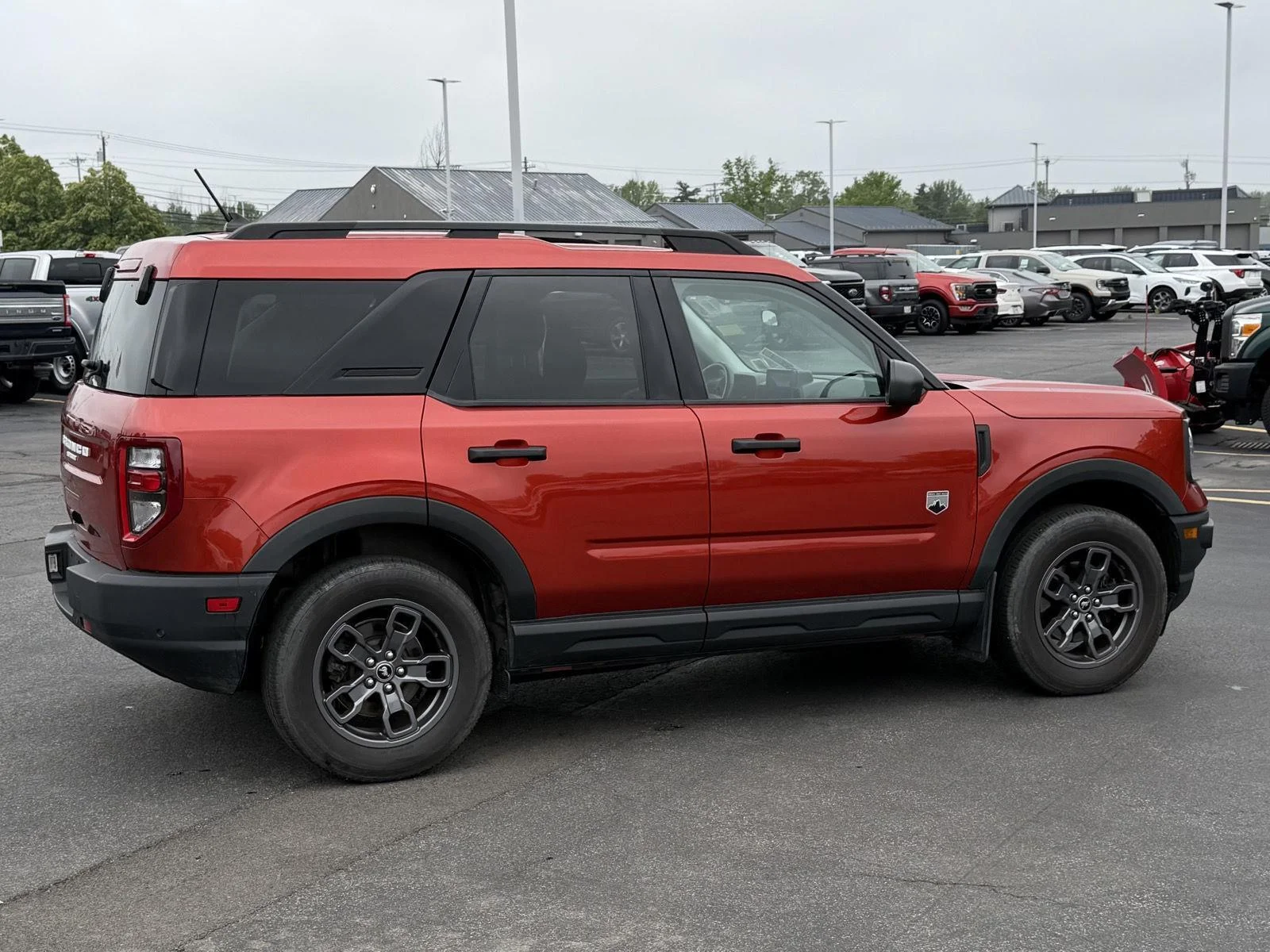 Used 2022 Hot Pepper Red Metallic Tinted Clearcoat Ford Big Bend image 5