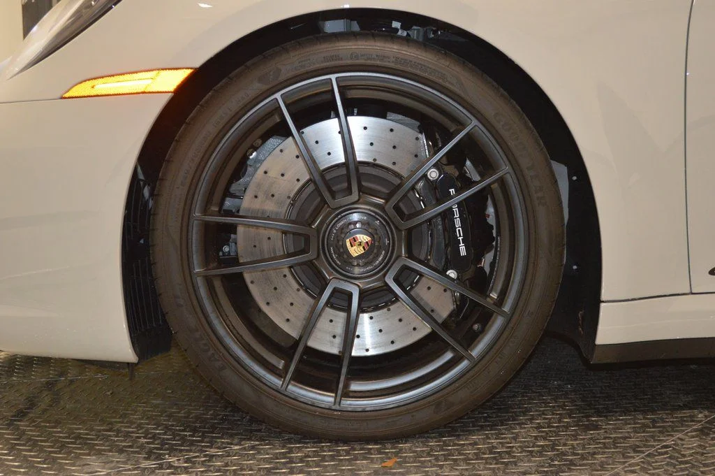 Used 2024  Porsche Carrera GTS image 13