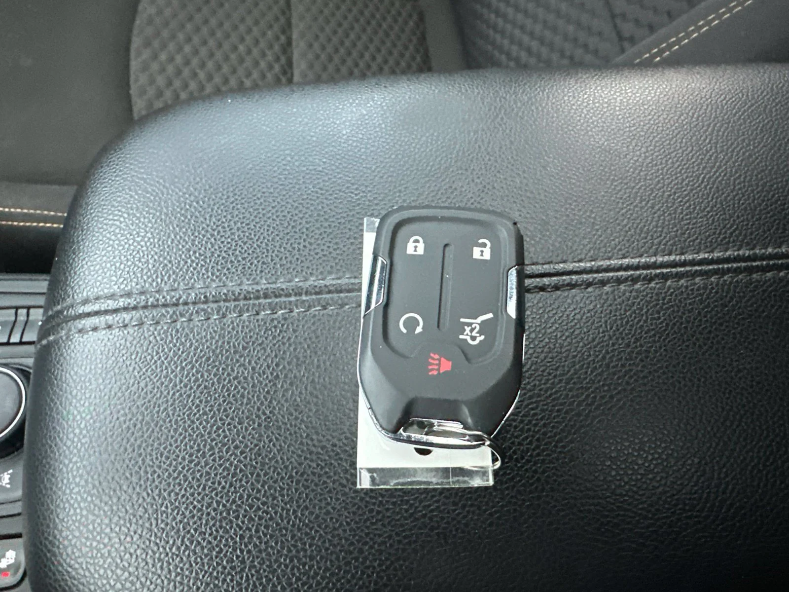 Used 2021 Black GMC SLE image 7