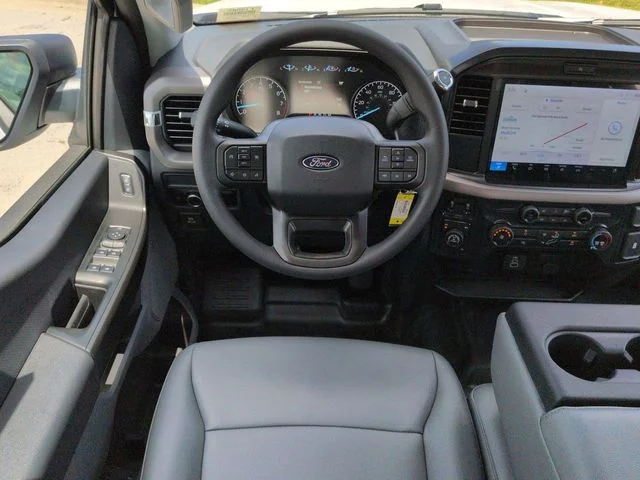 New 2026 Oxford White Ford XL image 16