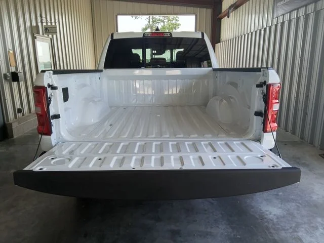 New 2026 Bright White Clearcoat RAM Big Horn/Lone Star image 31