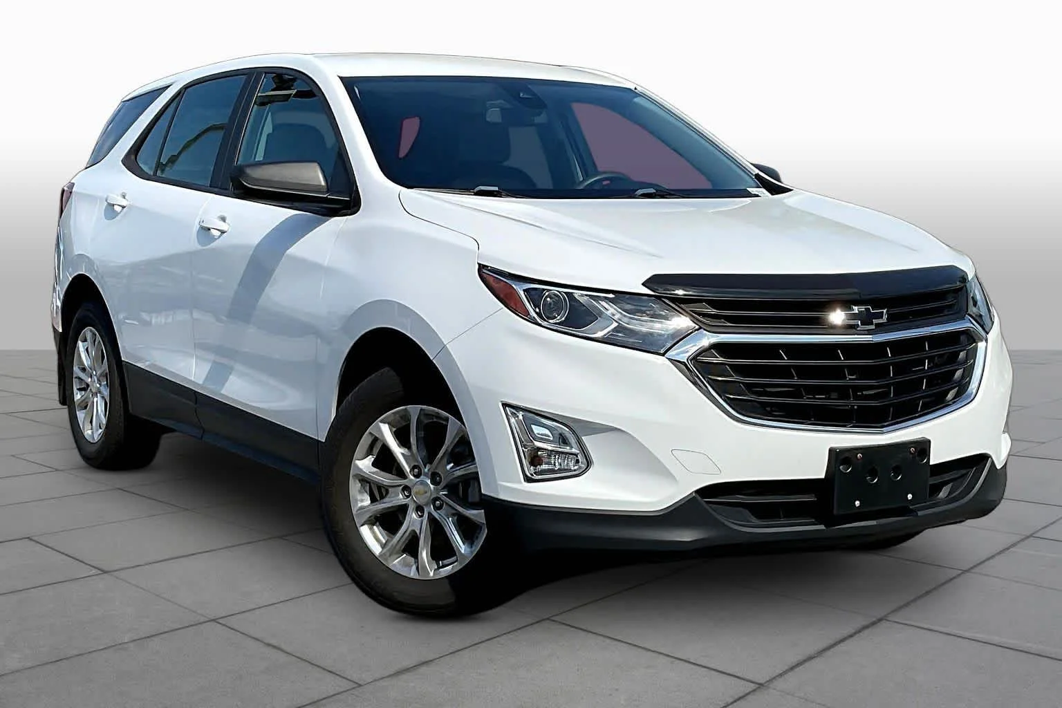Used 2021 Summit White Chevrolet LS image 3