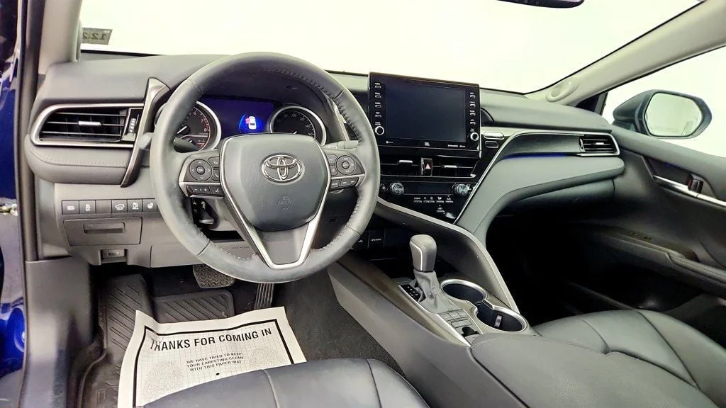 Used 2022 Blueprint Toyota XLE Automatic AWD w/ Nav Upgrade & Panoramic Glass Roof image 12
