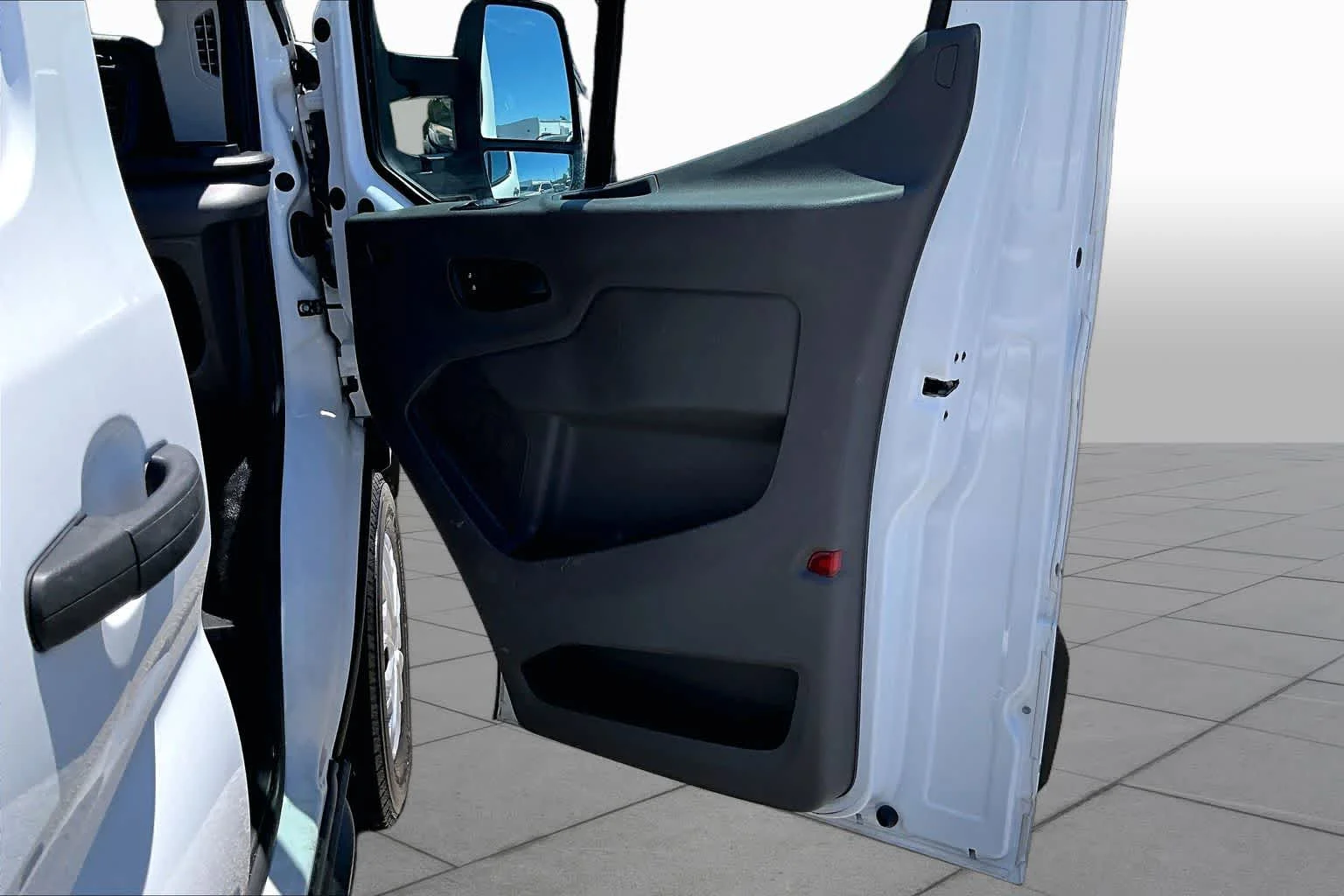 Used 2021 Oxford White Ford  image 19