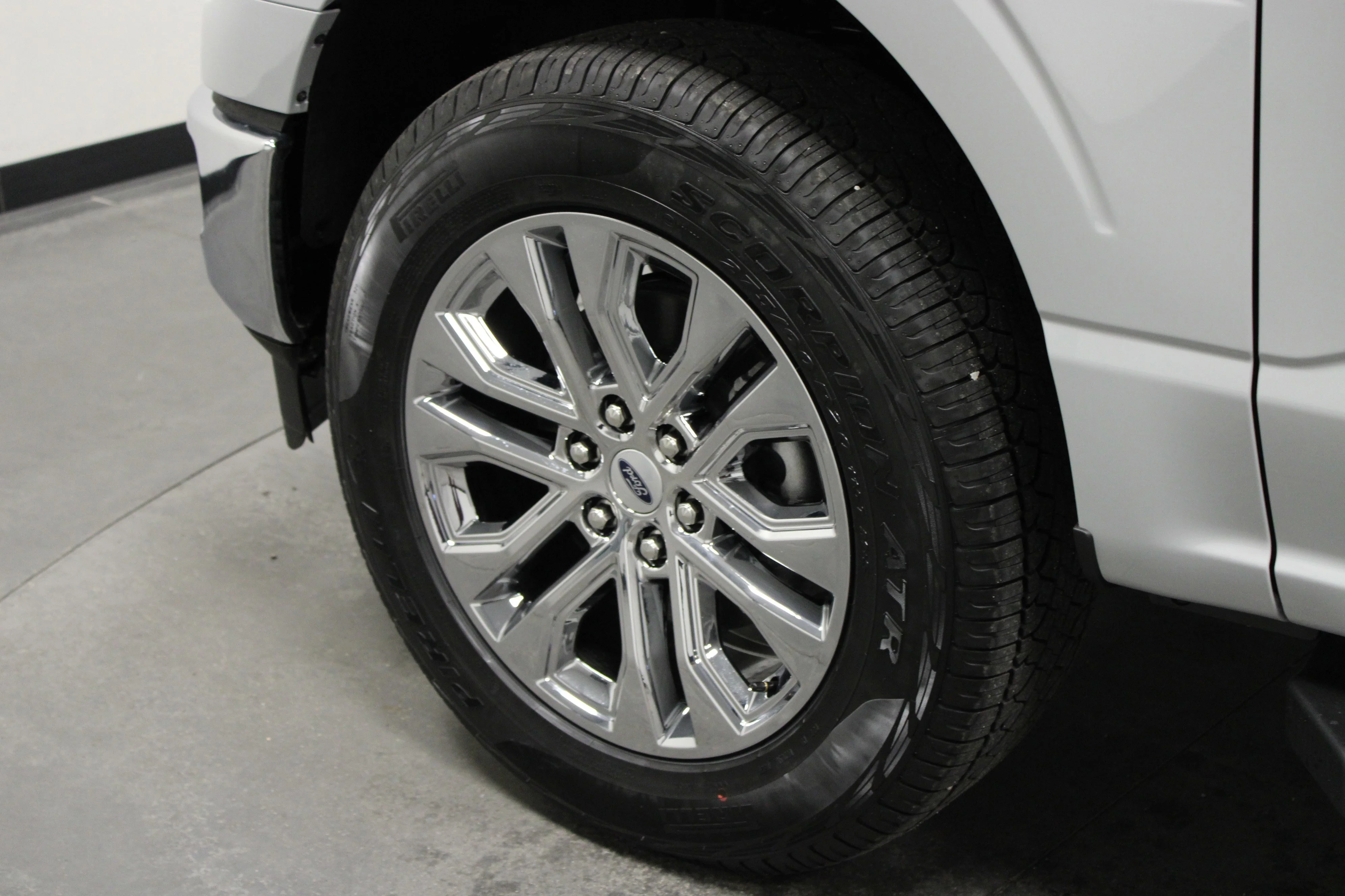 New 2026 Avalanche Ford XLT image 10