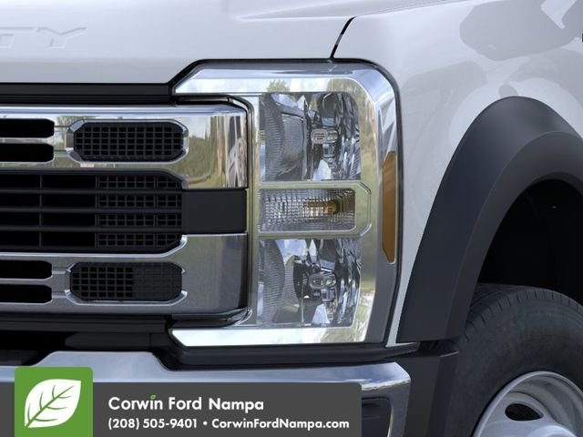 2025 Ford F-600 Super Duty Chassis Cab XL - Photo 18
