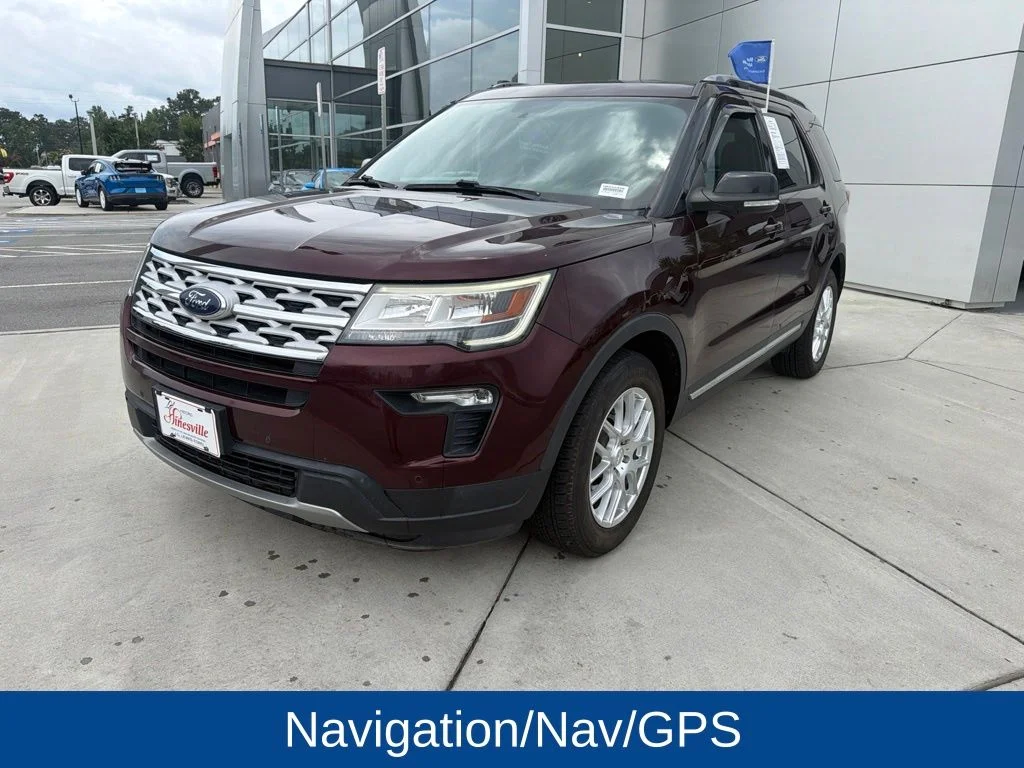 Used 2018 Burgundy Velvet Metallic Tinted Clearcoat Ford XLT image 3