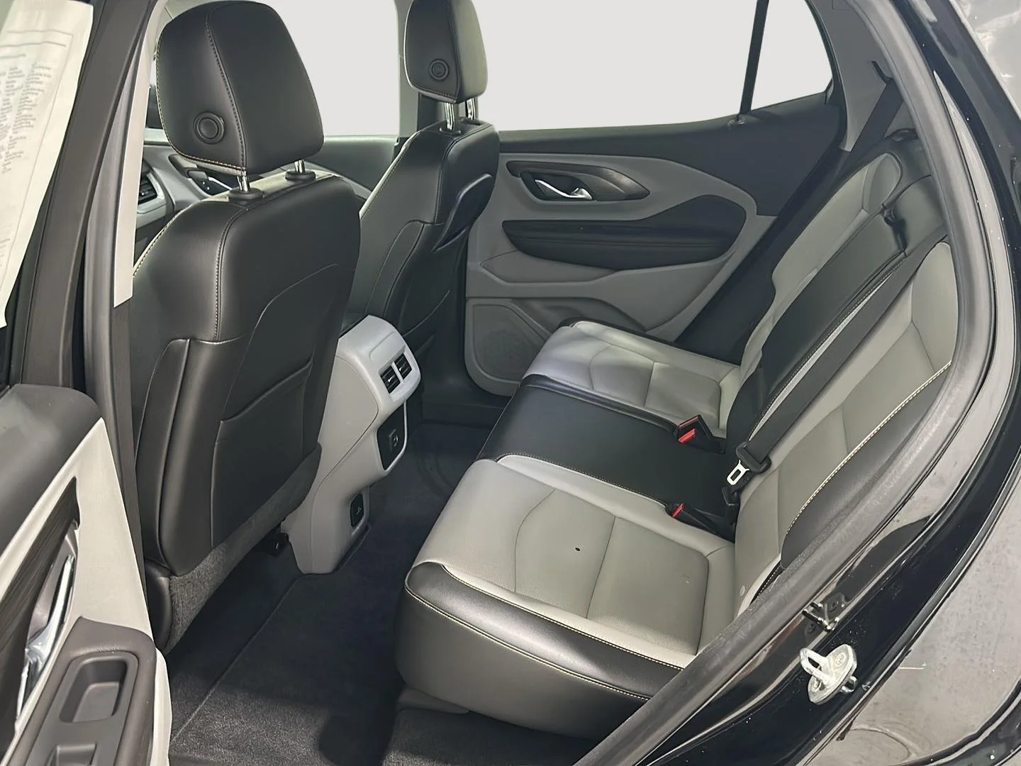Used 2019 EBONY TWILIGHT METALLIC GMC SLT image 22
