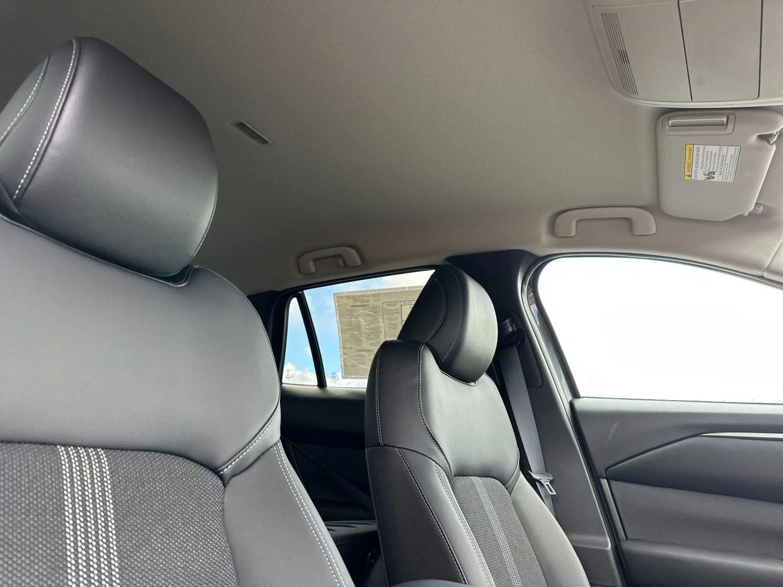 2025 Mazda CX-50 Preferred - Photo 16