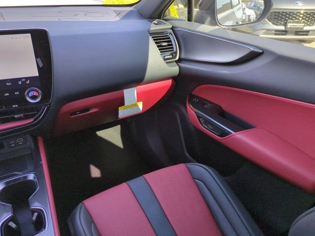 2026 Lexus NX 450h+ F-Sport - Photo 16