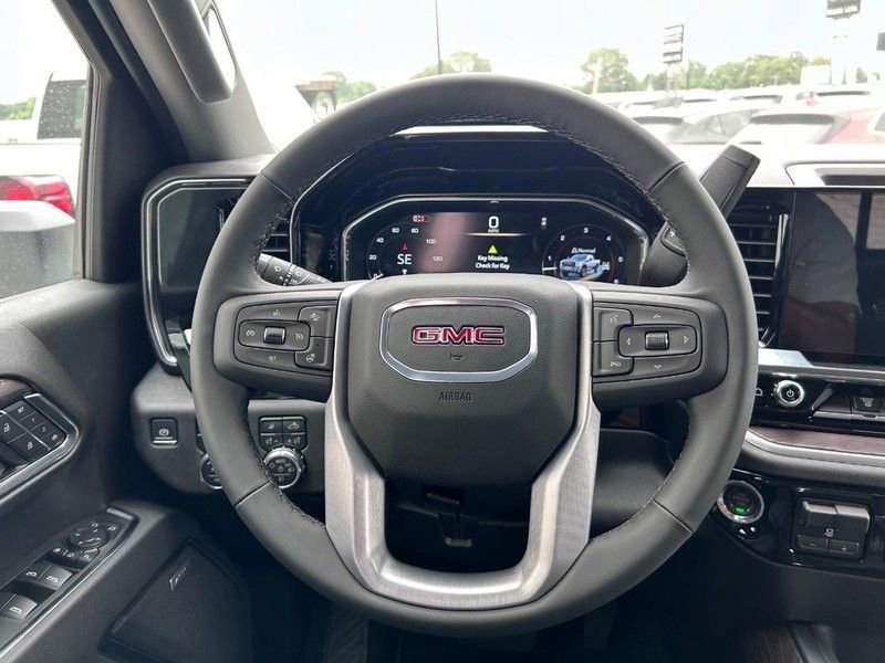 2025 GMC Sierra 2500HD SLT - Photo 8