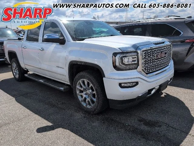2018 GMC Sierra 4WD Crew Cab Short Box's photo