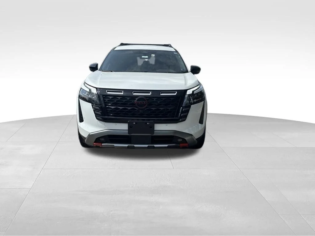 New 2026 Everest White Pearl TriCoat Nissan Rock Creek® image 8