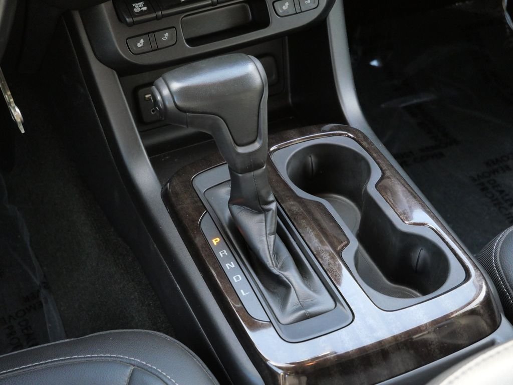 Used 2017 Gray GMC SLT image 19