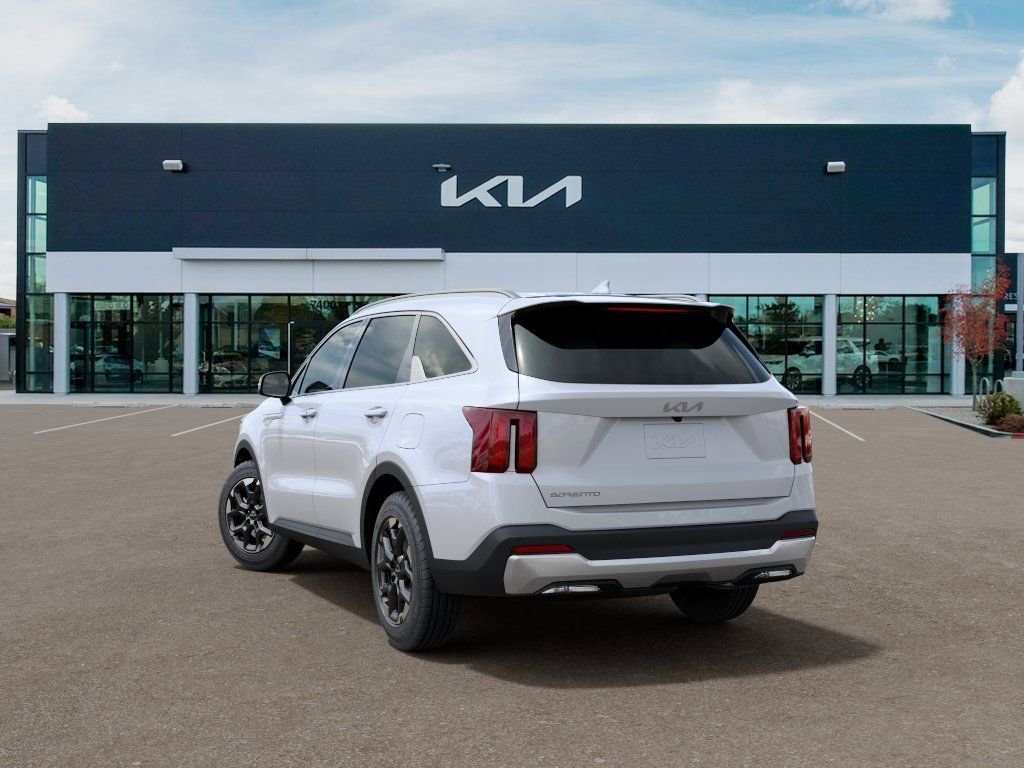 New 2026 White Kia S image 4
