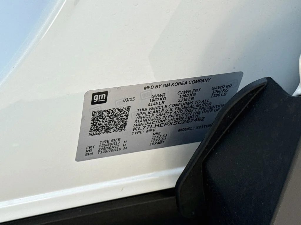 2025 Chevrolet Trax LT - Photo 33